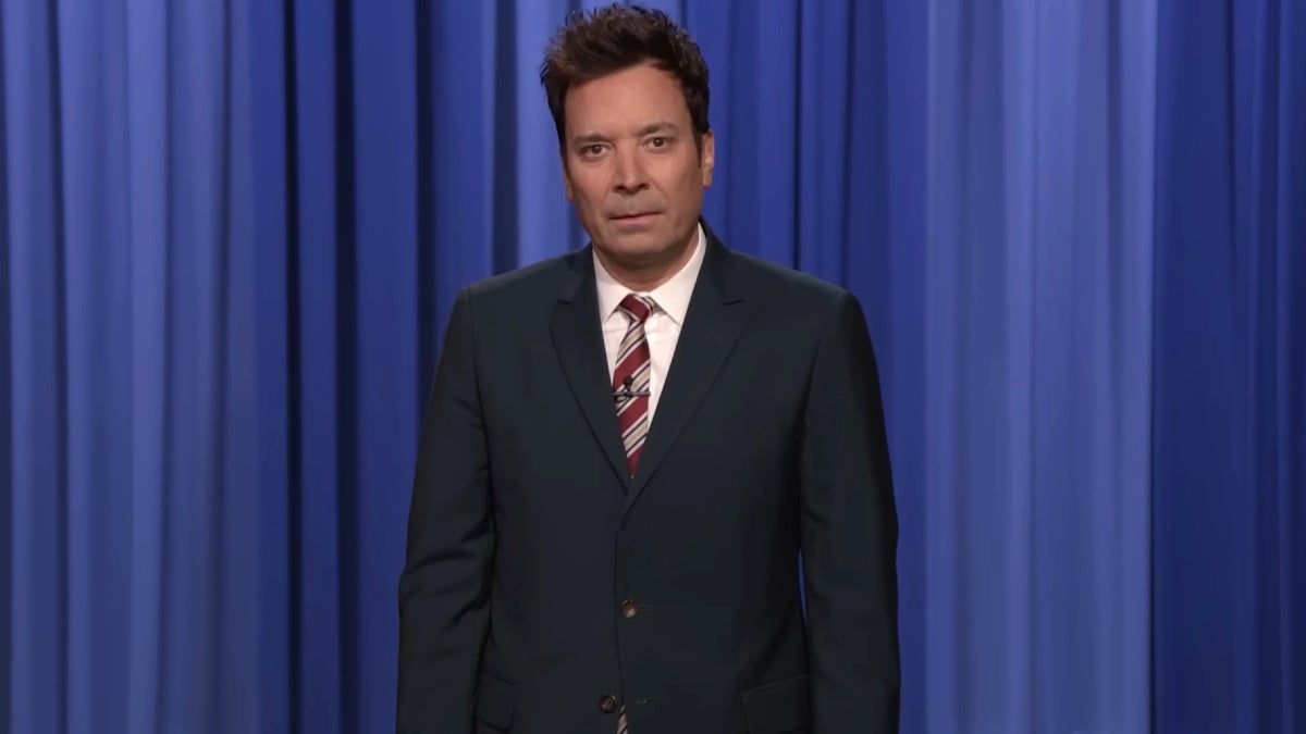 "Tonight Show" horrifie Jimmy Fallon avec de nouveaux emoji à double signification : "Qu'est-ce qui rime avec rock ?" |
